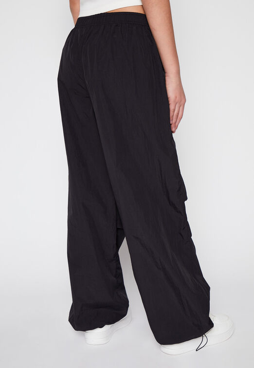 Pantalon Parachute Negro Family Shop