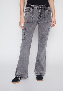 Jeans Mujer Gris Cargo Flare Family Shop