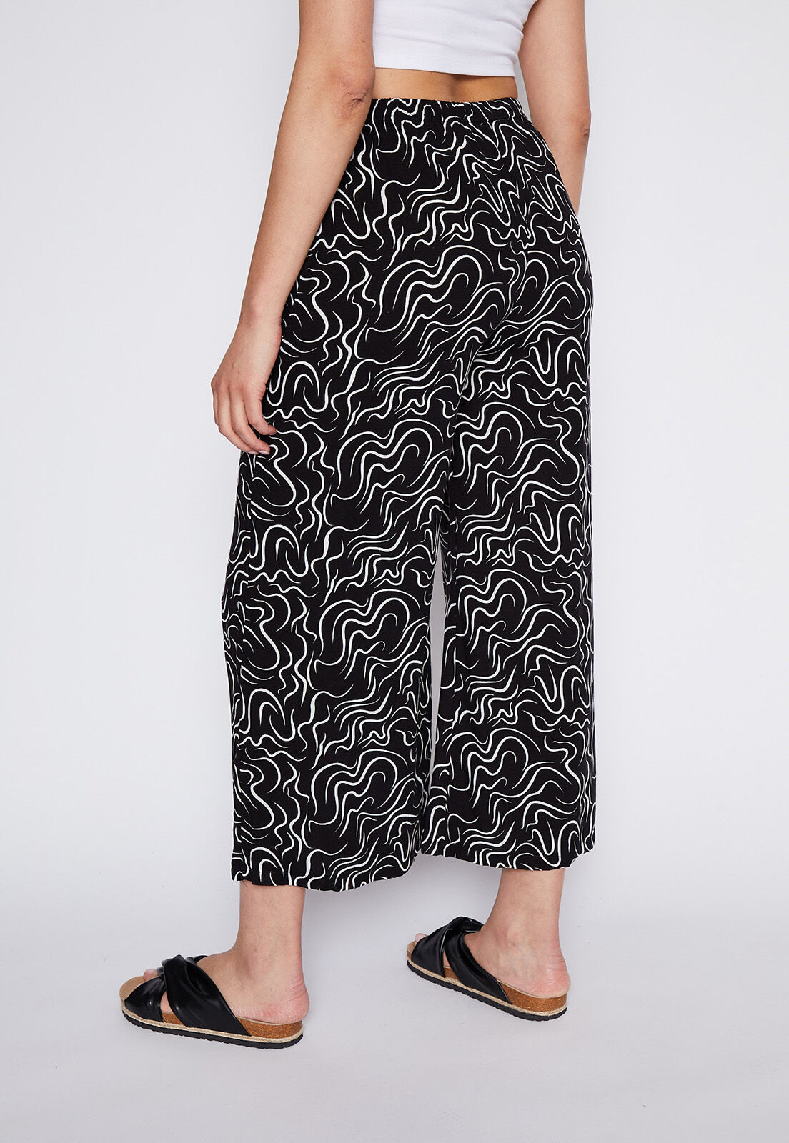 Pantalon Palazzo Lineas Negro Family Shop