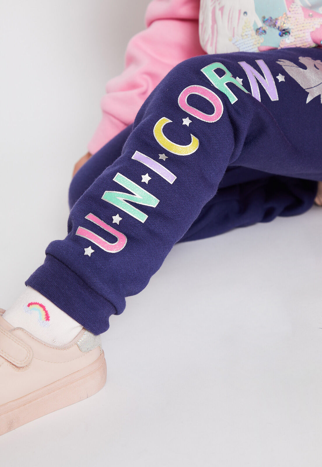 Buzo unicornio niña 2025