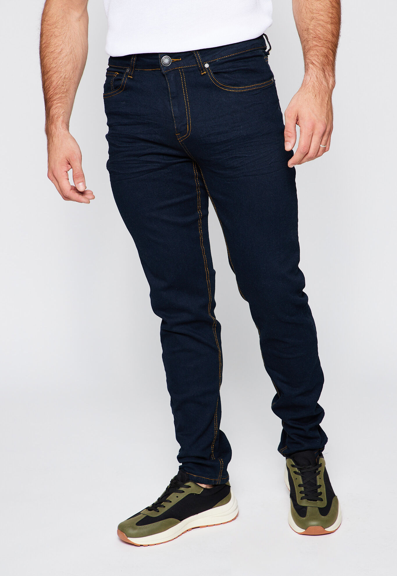 Jeans oscuros on sale
