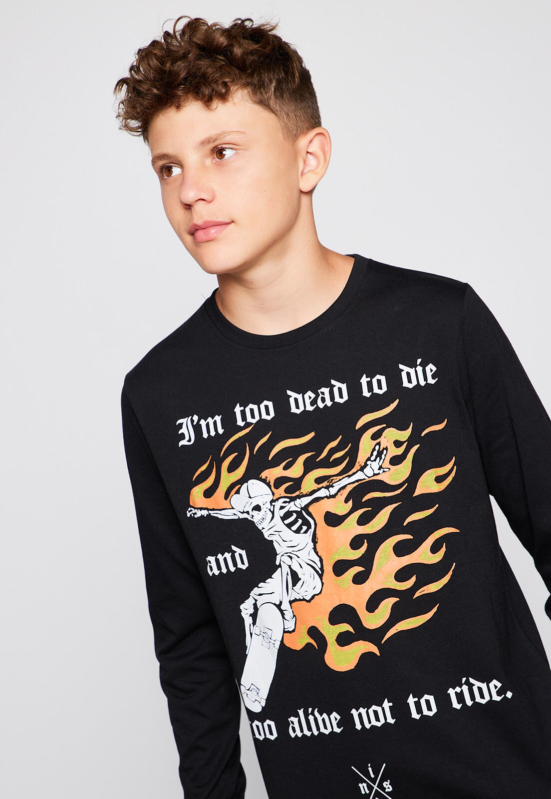 Polera Manga Larga Basico Estampado Negro Family Shop