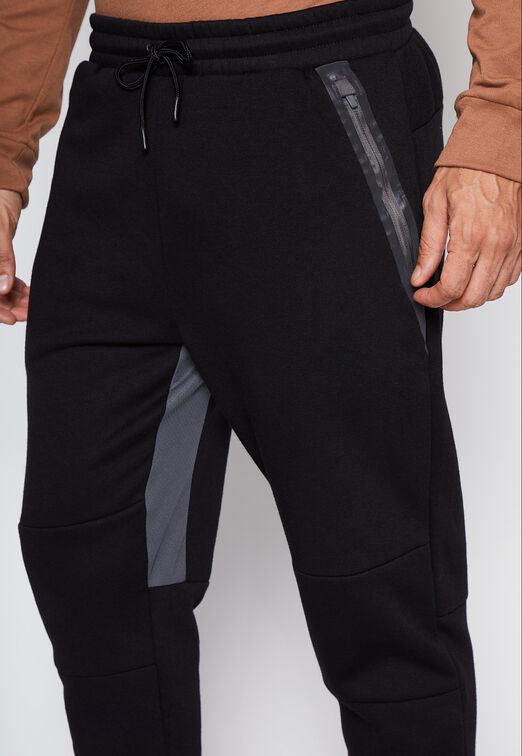 Pantalon De Buzo Aplicacion Rodilla Negro Family Shop