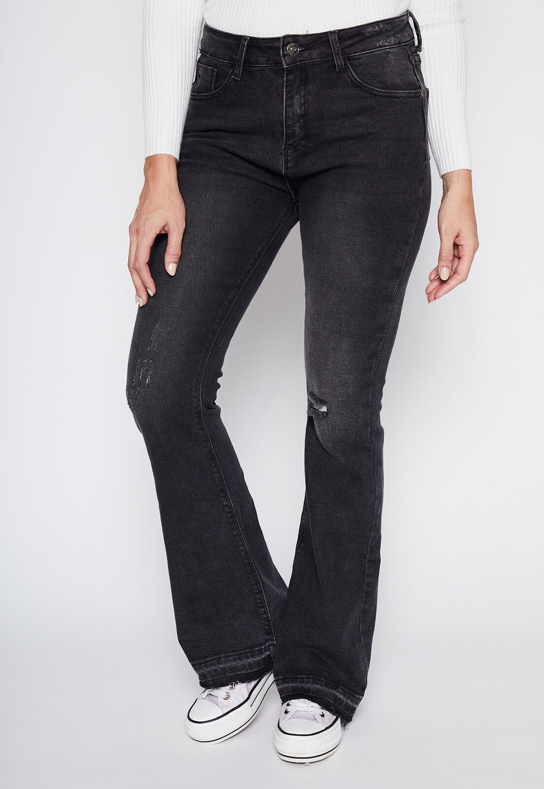 Jeans flare negros discount